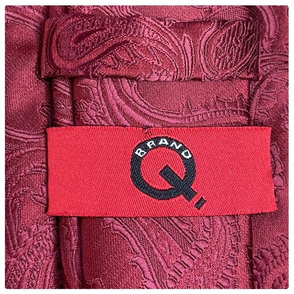 😎Handsome Red on Red Mens Tie😎 - Picture 4 of 10